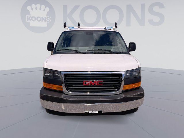 2025 GMC Savana Base