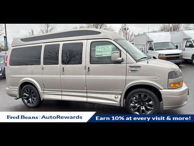 2025 GMC Savana Base