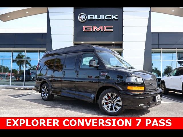 2025 GMC Savana Base