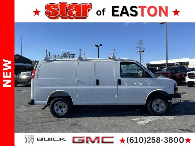 2025 GMC Savana Base