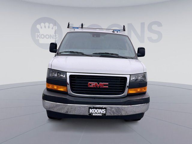 2025 GMC Savana Base
