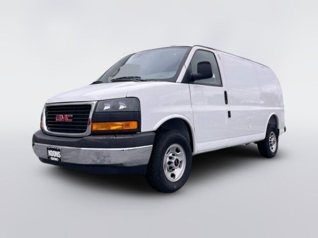 2025 GMC Savana Base