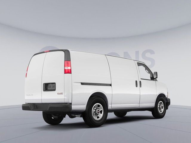 2025 GMC Savana Base