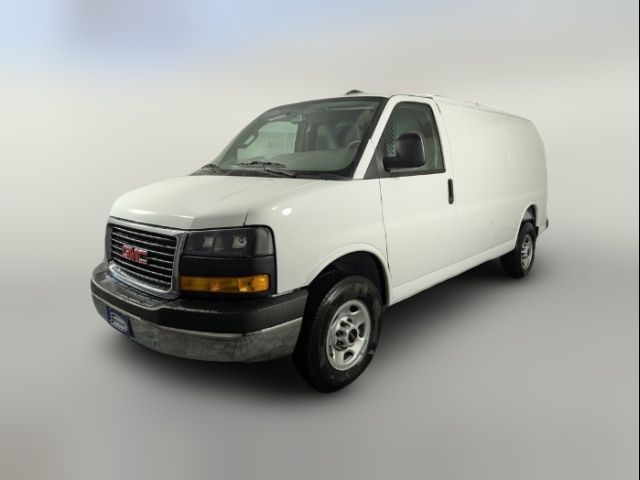 2025 GMC Savana Base