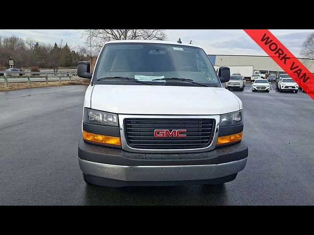 2025 GMC Savana Base
