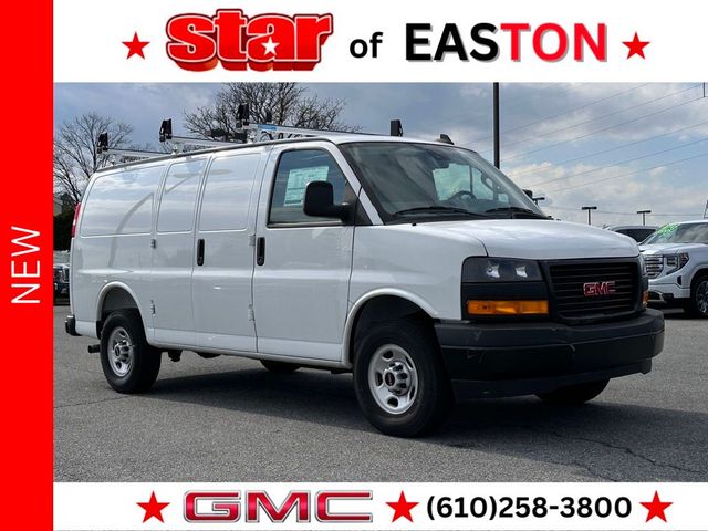 2025 GMC Savana Base