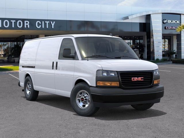 2025 GMC Savana Base