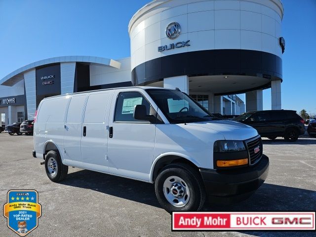 2025 GMC Savana Base