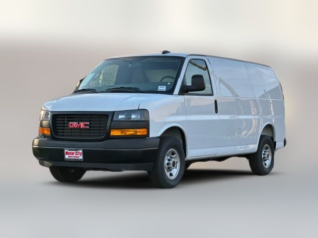 2025 GMC Savana Base