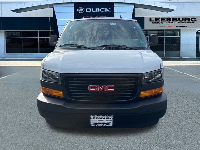 2025 GMC Savana Base
