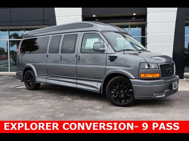 2025 GMC Savana Base