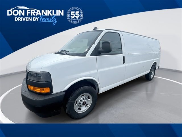 2025 GMC Savana Base