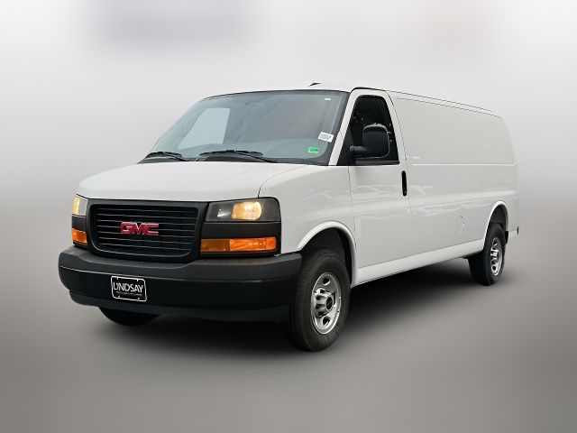 2025 GMC Savana Base