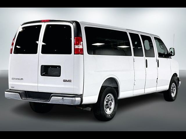 2025 GMC Savana LT