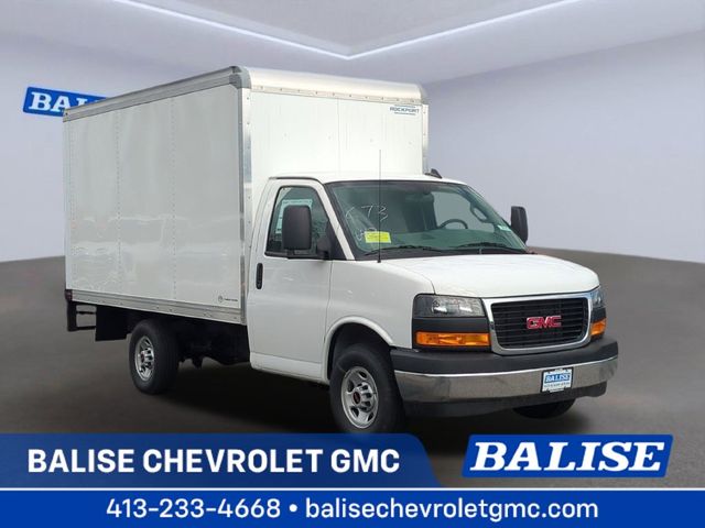 2025 GMC Savana Base
