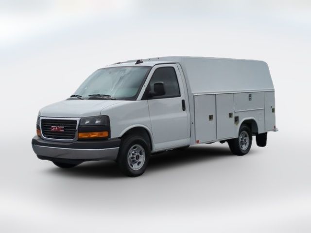 2025 GMC Savana Base
