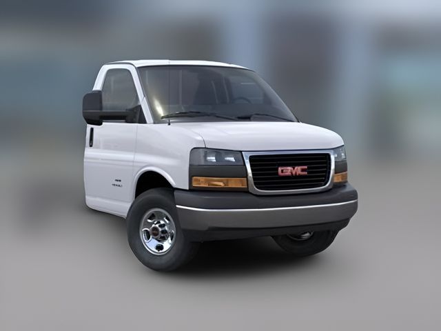 2025 GMC Savana Base