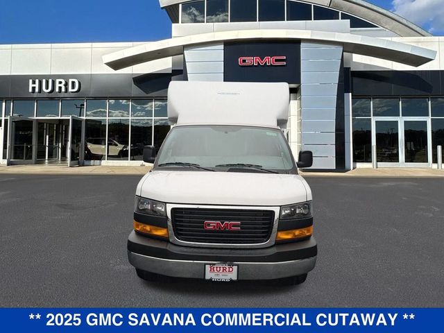 2025 GMC Savana Base