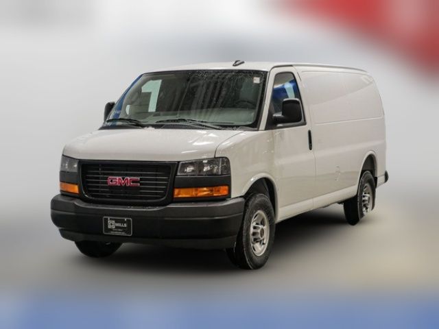 2025 GMC Savana Base