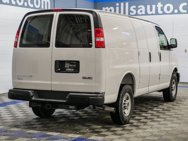 2025 GMC Savana Base