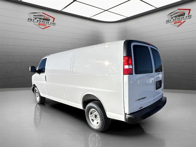 2025 GMC Savana Base