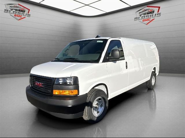 2025 GMC Savana Base