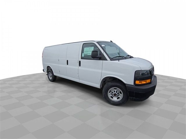 2025 GMC Savana Base