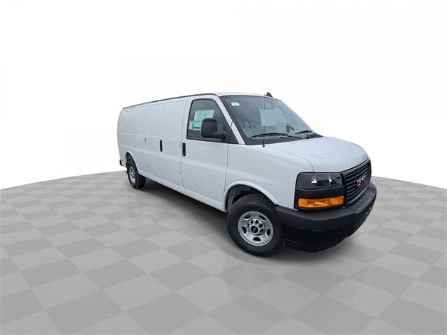 2025 GMC Savana Base