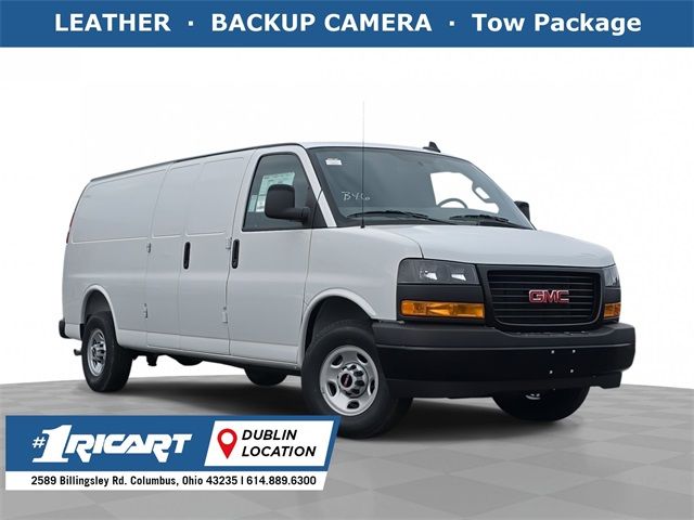 2025 GMC Savana Base