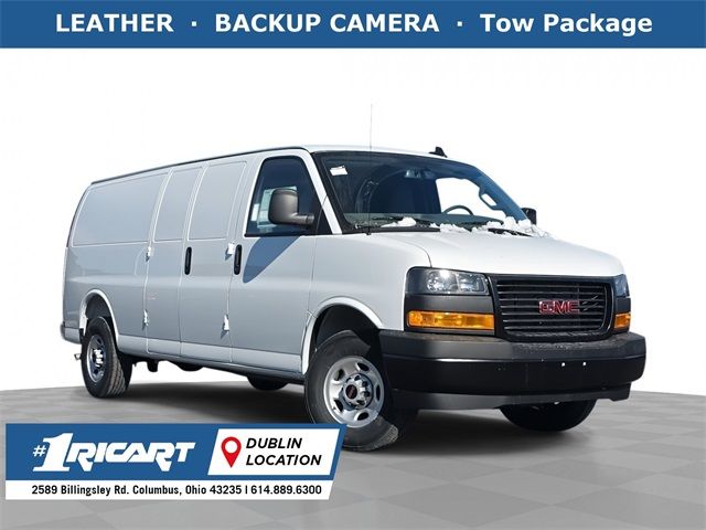 2025 GMC Savana Base