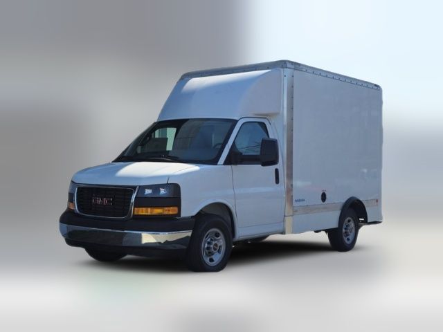 2025 GMC Savana Base