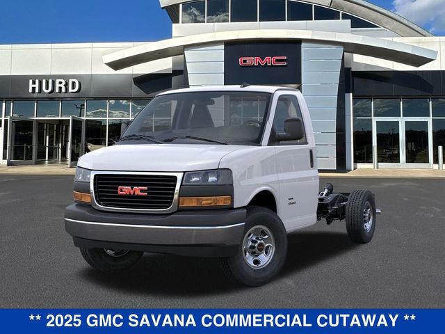 2025 GMC Savana Base