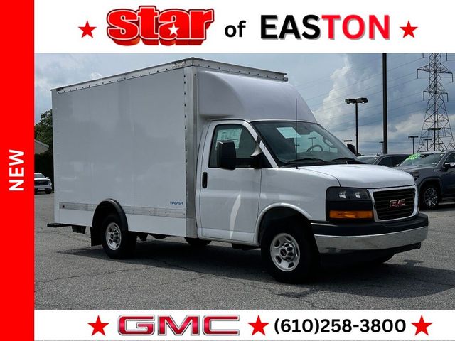 2025 GMC Savana Base