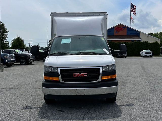 2025 GMC Savana Base