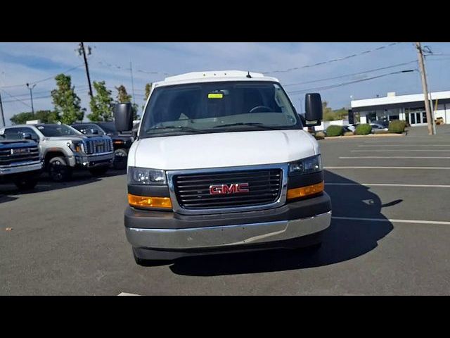 2025 GMC Savana Base