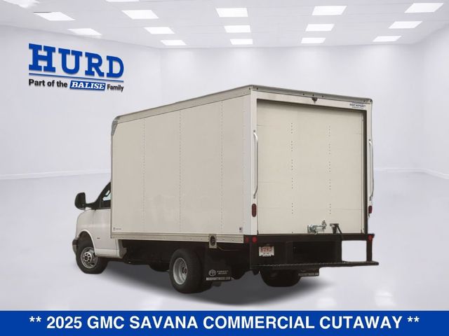 2025 GMC Savana Base