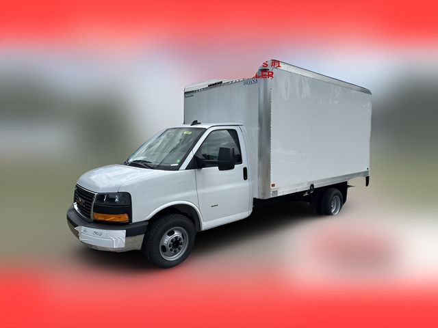 2025 GMC Savana Base