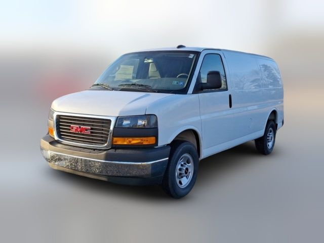 2025 GMC Savana Base