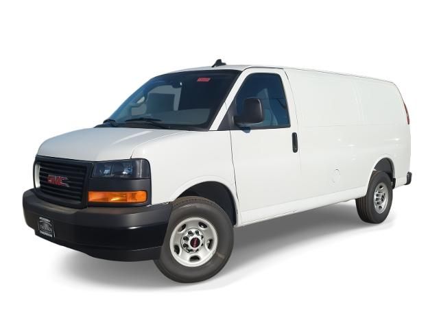 2025 GMC Savana Base