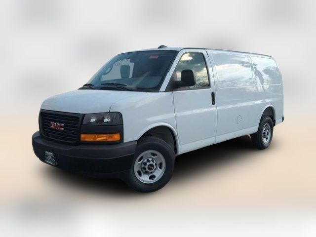 2025 GMC Savana Base