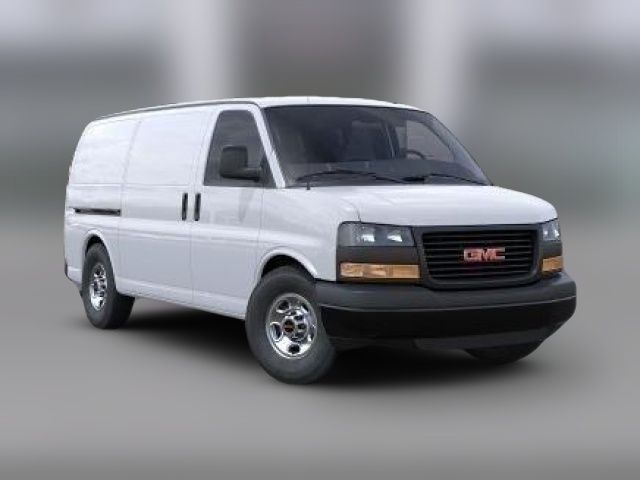 2025 GMC Savana Base