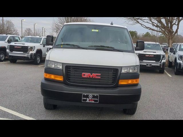 2025 GMC Savana Base