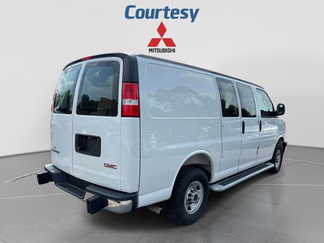 2025 GMC Savana Base