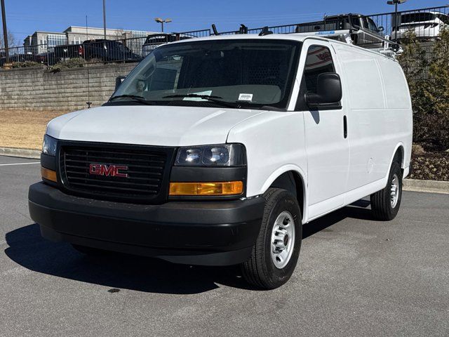 2025 GMC Savana Base