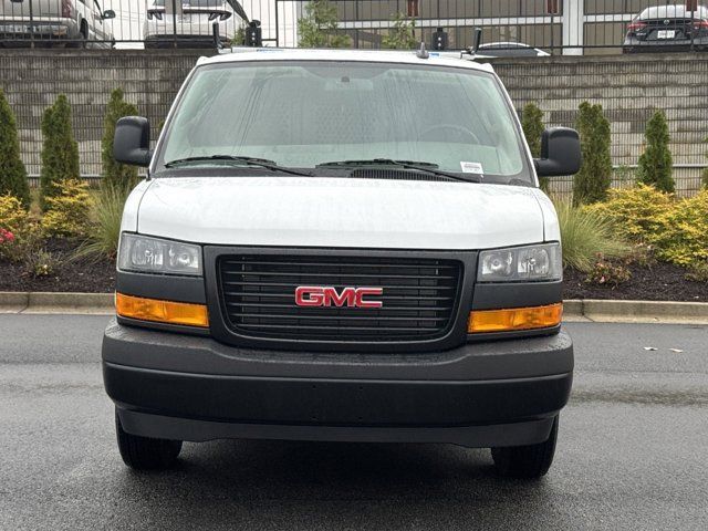 2025 GMC Savana Base