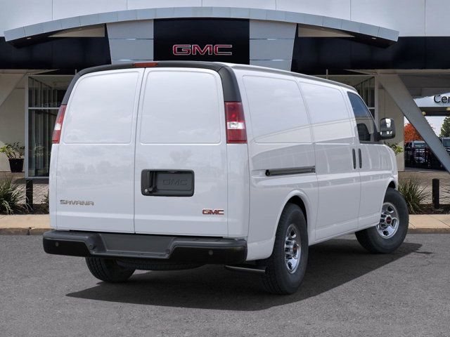 2025 GMC Savana Base