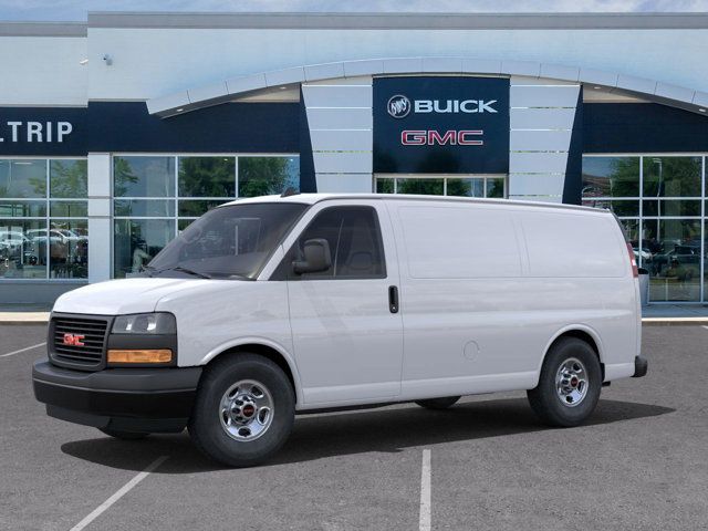 2025 GMC Savana Base