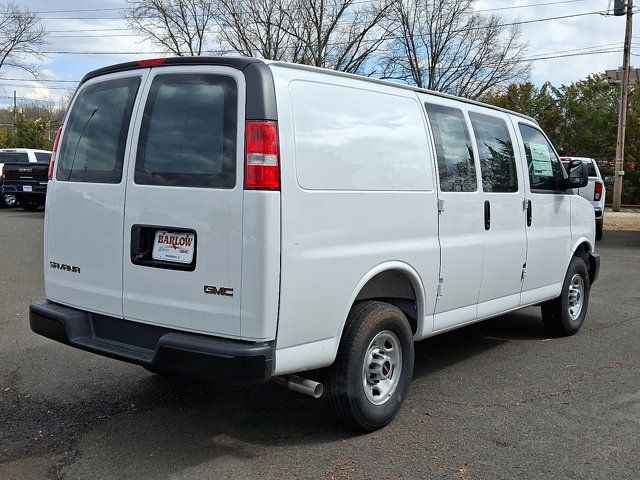 2025 GMC Savana Base