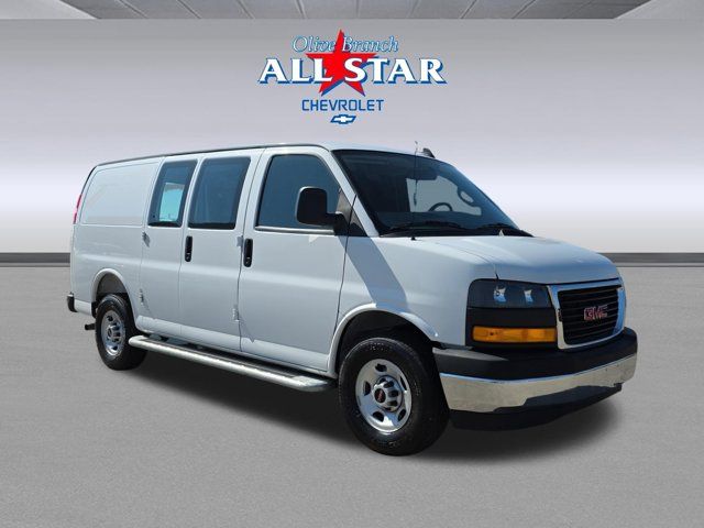 2025 GMC Savana Base