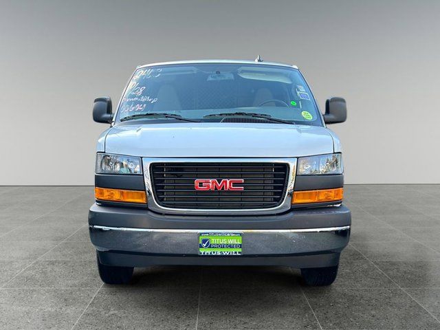 2025 GMC Savana Base